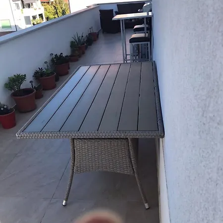 Hana Apartment