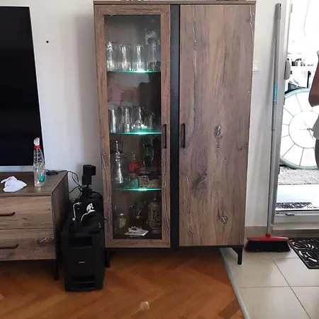 Hana Apartment *